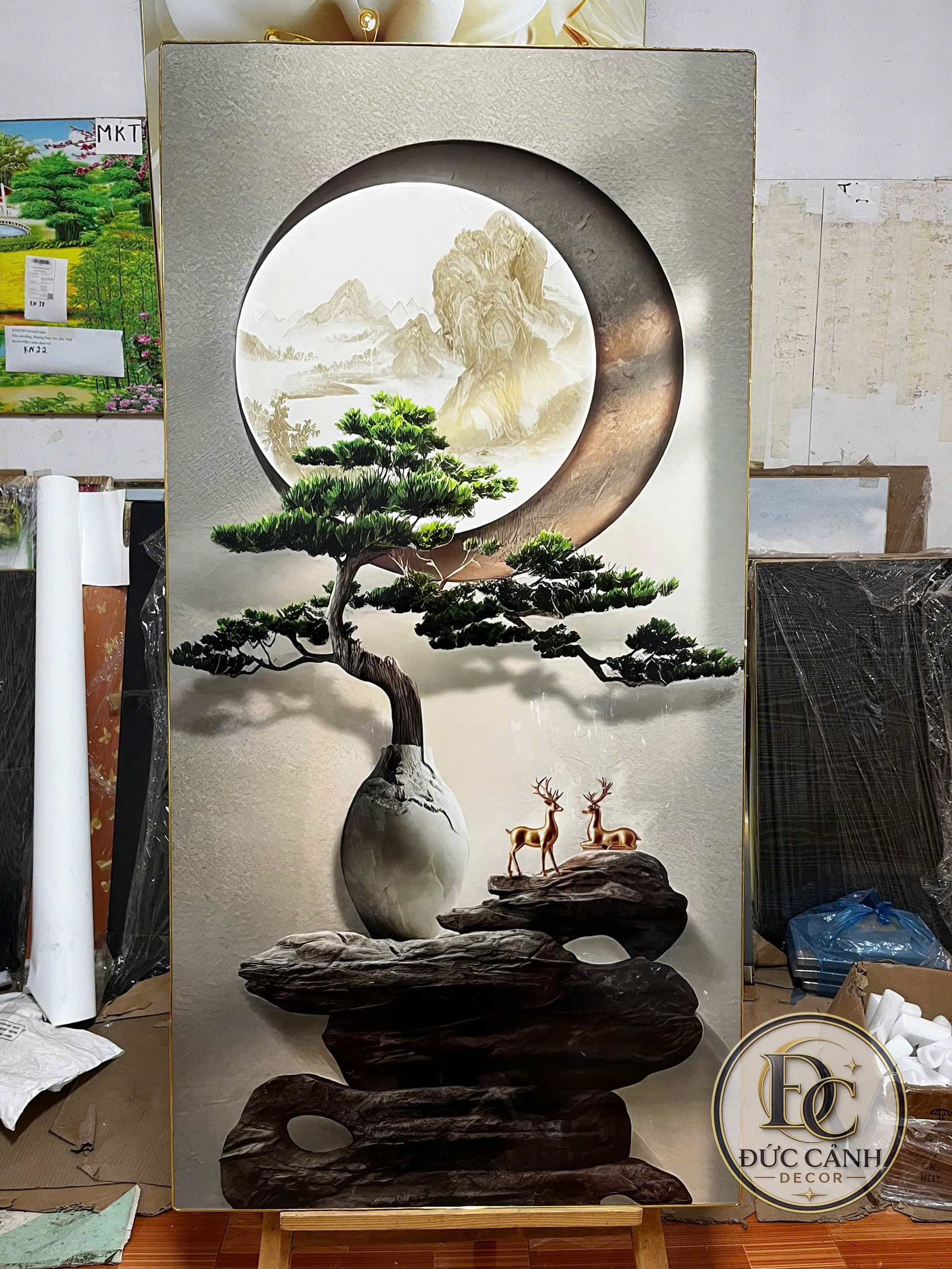 Tranh Tráng Gương 3D Tùng Nghênh Lộc Sơn Thủy Hươu Phong Thủy Cao Cấp