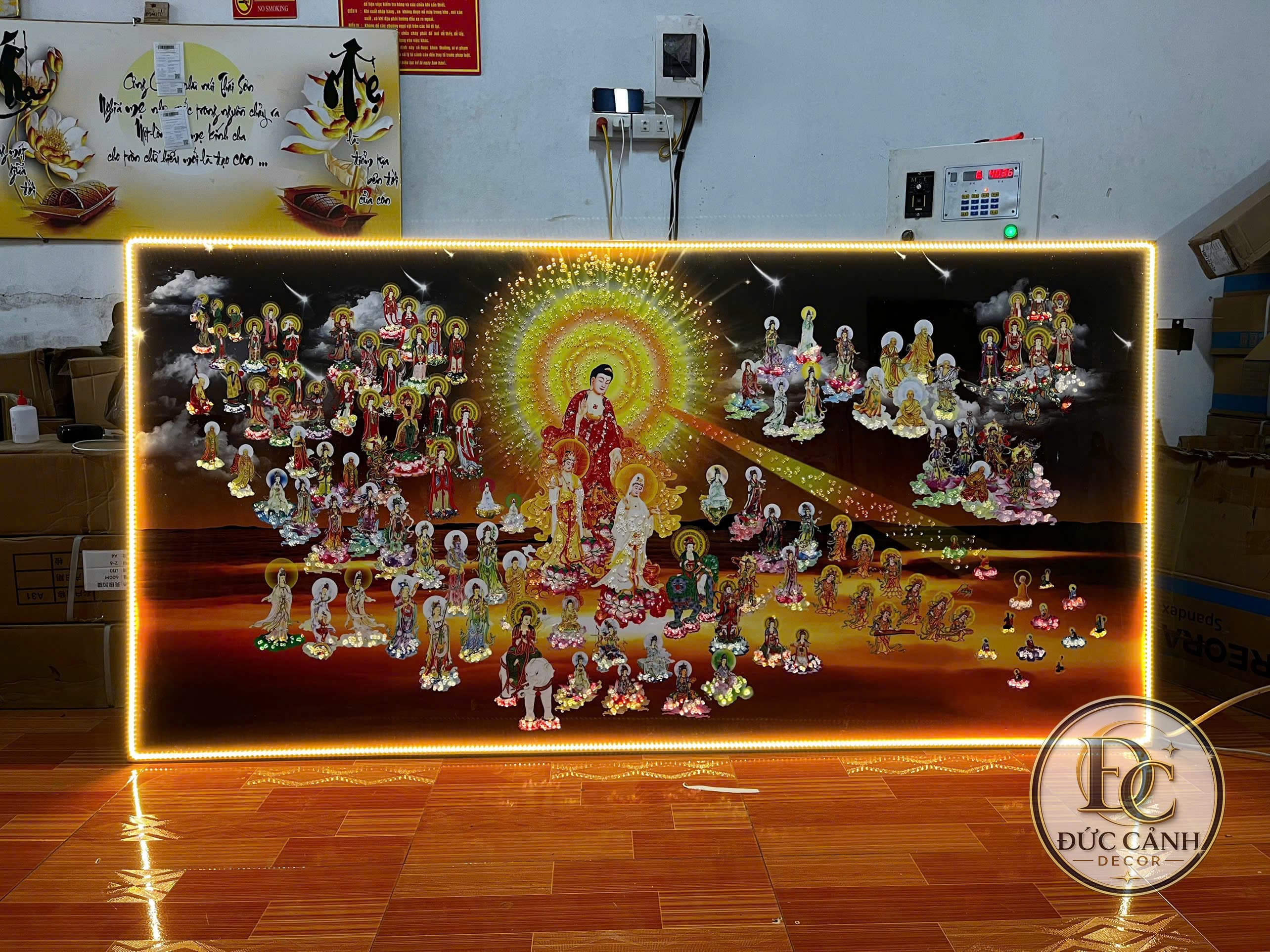 Tranh Tráng Gương Phật Giáo Tây Phương Tam Thánh & Chư Bồ Tát Đèn LED Cao Cấp